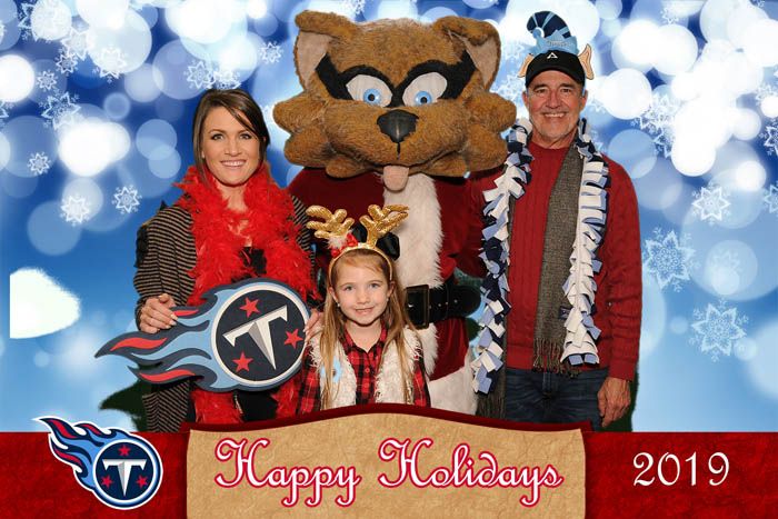 Titans19Holiday_90_10556