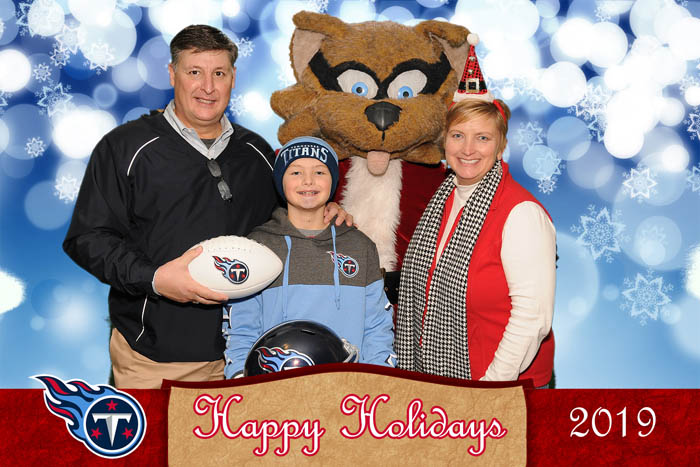 Titans19Holiday_90_10647