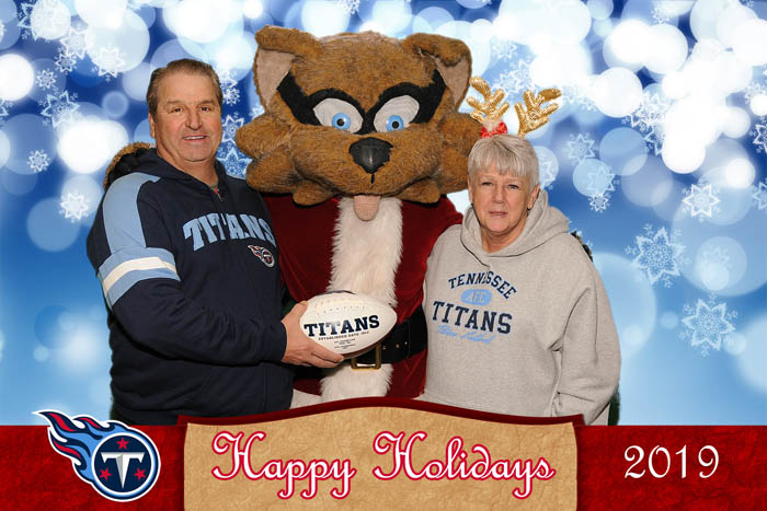 Titans19Holiday_90_11557