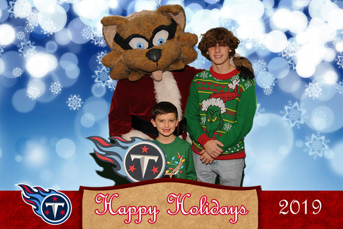 Titans19Holiday_90_14651