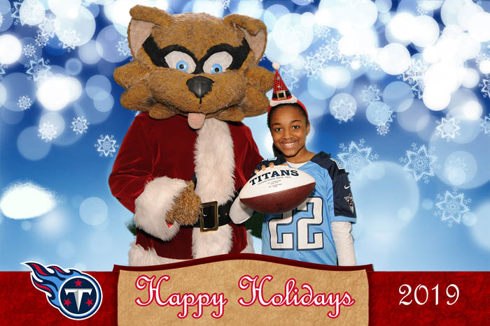 Titans19Holiday_90_6370