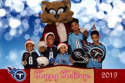 Titans19Holiday_90_13650