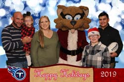 Titans19Holiday_90_14378