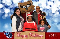 Titans19Holiday_90_15379